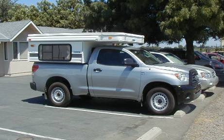 Tundra (2007 with Hawk Camper #3).JPG