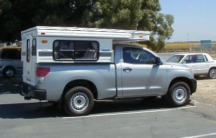 Tundra (2007 with Hawk Camper #2).JPG