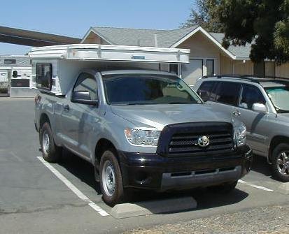 Tundra (2007 with Hawk Camper #4).JPG