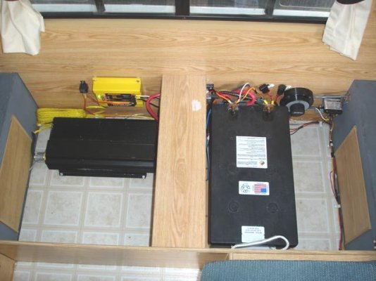 agm battery with inverter.jpg