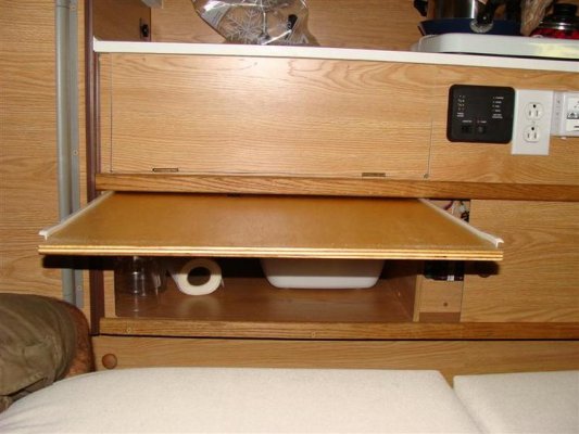 Cabinet 021 (Medium).jpg