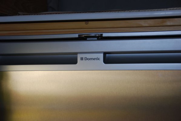 Dometic - DSC_13860035.JPG