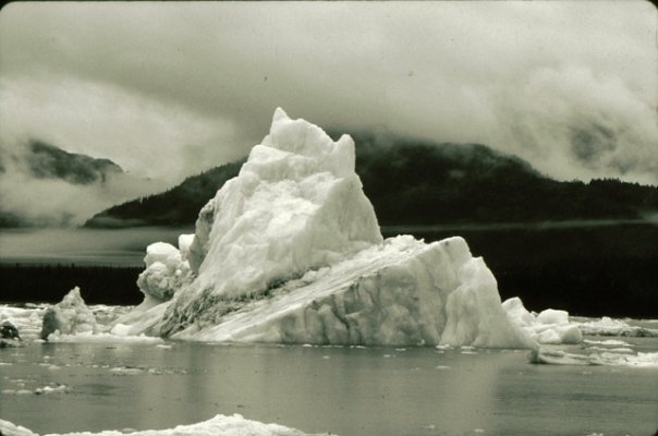 Alaska glacier 3.jpg