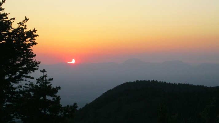 eclipse_sunset.jpg