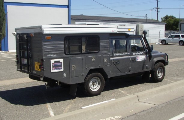 Land Rover with FWC 4.JPG