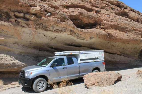 tuckie mine trail tight spot.JPG