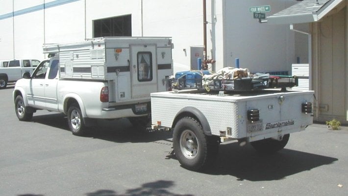 Trailer with extra gear 1.JPG