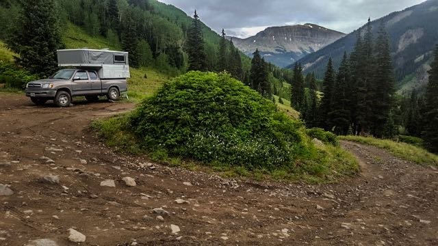 WetterhornTrailhead.jpg