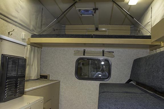 Camper 2012 Hawk model_75.jpg