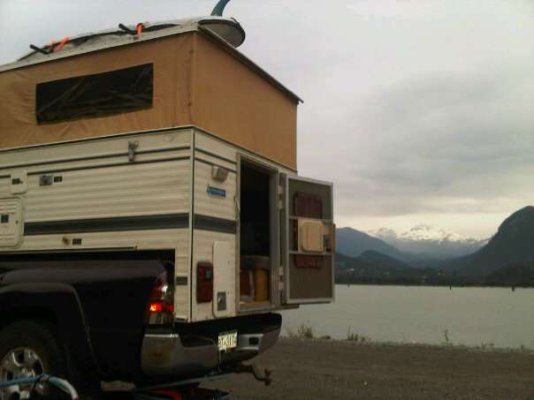 POP UP TRAILER exterior.jpeg