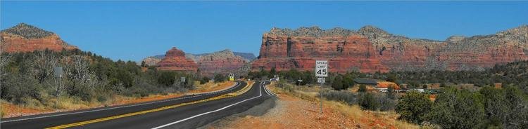 Sedona pano_sm.jpg