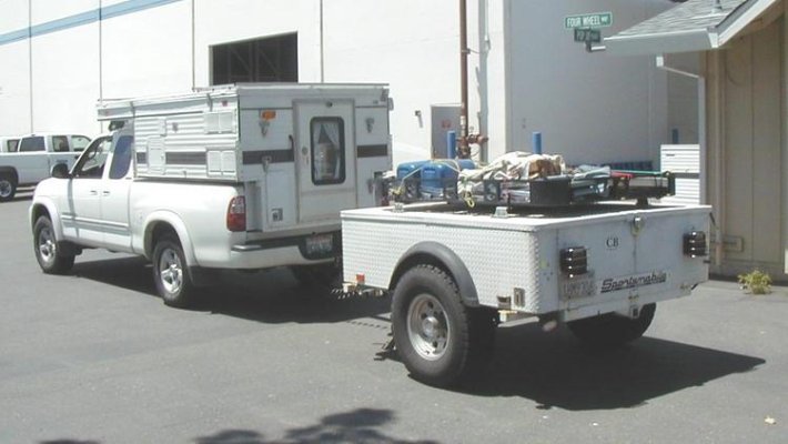 Trailer with extra gear 1.jpg