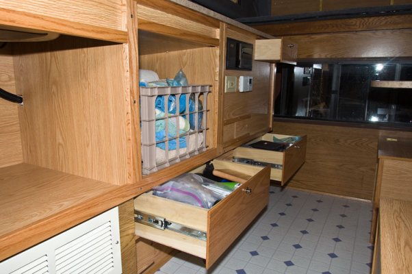 Camper-Dec-09-008-web.jpg