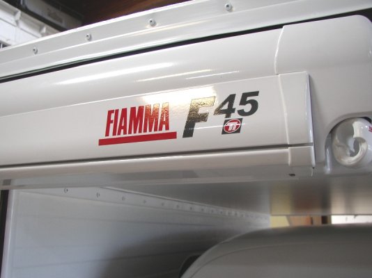 Awning Fiamma F45 ti.JPG