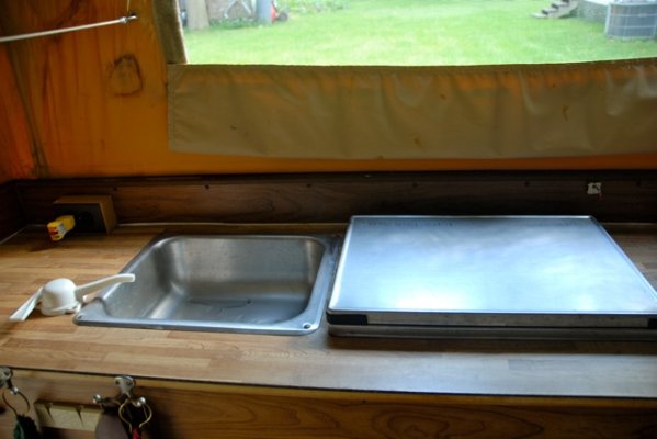 Fleet stove and sink.jpg