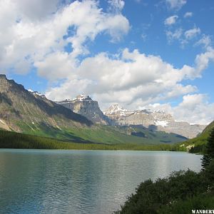 2005 B25 ICEFIELDS PKY WATERFOWL LK