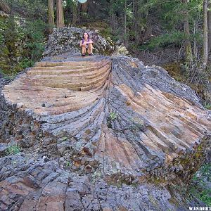 Postpile Outcrop 001