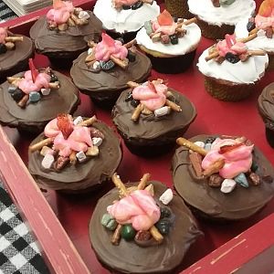 camp fire cupcakes