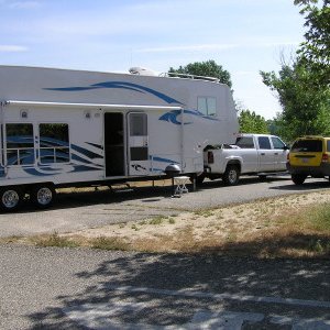 2006 Weekend Warrior 40' 5th, dual air, awesome trailer.  Towed like a dream.