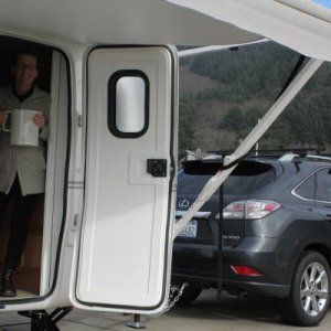 Tea time! As long time tent campers we felt VERY spoiled to have hot running water and use of our electric kettle!