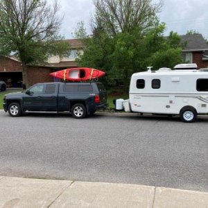 The trailer is level without a weight distribution hitch. We did try one for a few trips but felt it wasn’t worth the additional weight, time, trouble