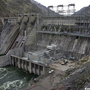 Hells Canyon Dam