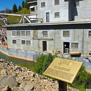 Yankee Fork Dredge