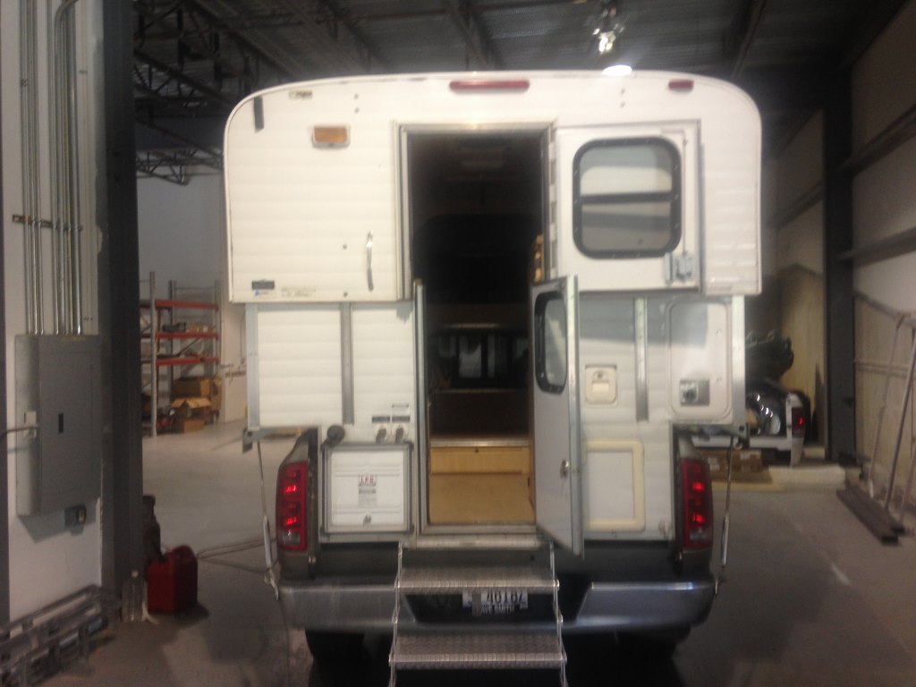 2005 Alaskan 8.5ft cabover camper $21.500 - Gear Exchange - Wander the West