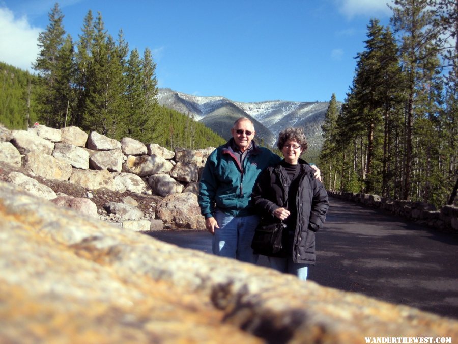 14 Bill and Veronica at Yellowstone (1024x768).jpg