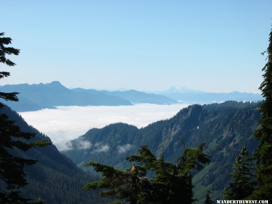 2013 074 MT BAKER CHAIN LKS TR VALLEY CLOUDS