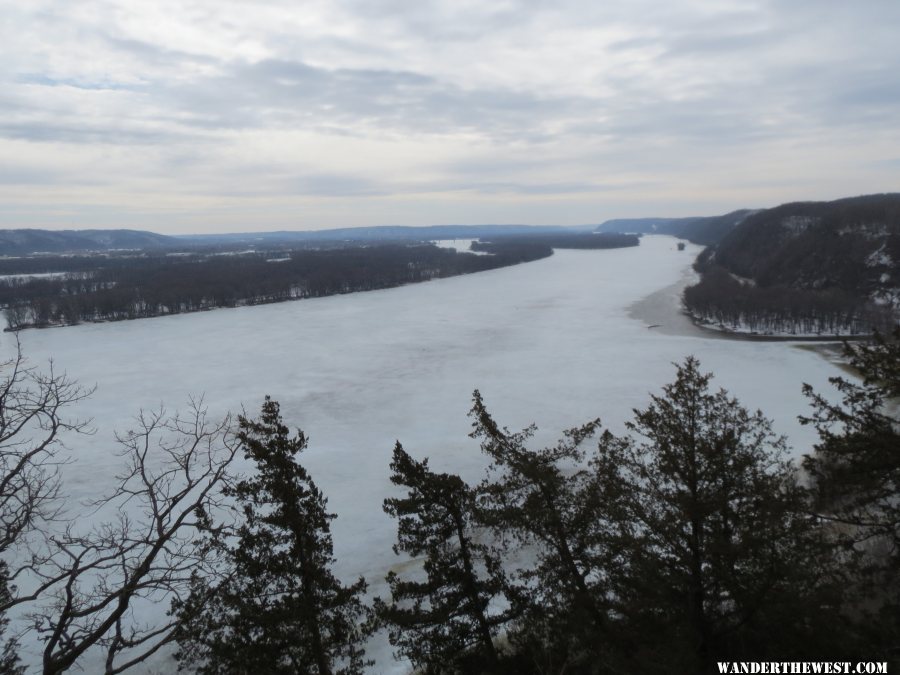 2014 34 MAR17 EFFIGY MOUNDS FIREPOINT AM S VW