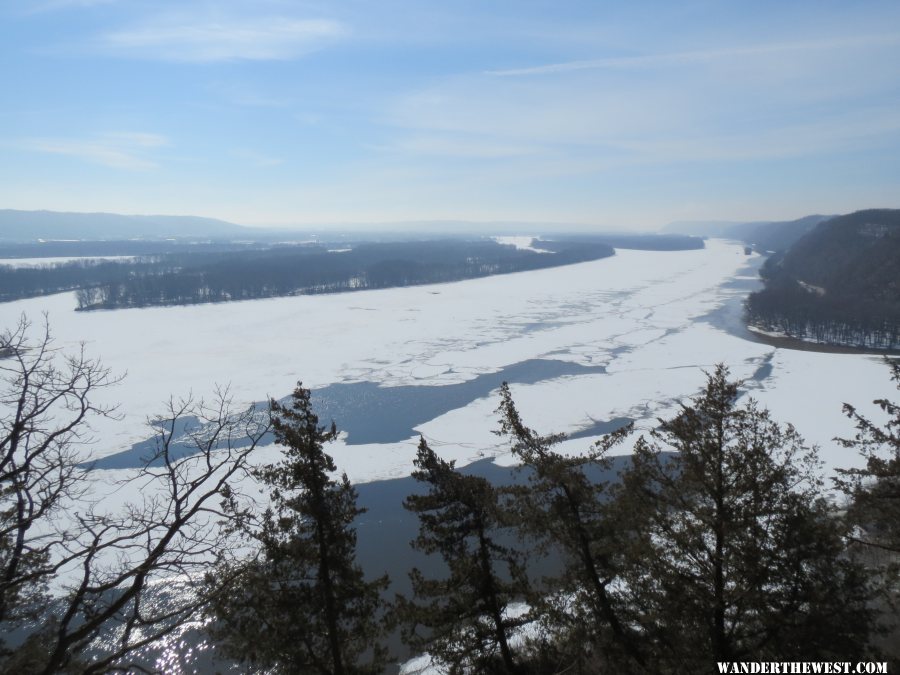 2014 37 MAR20 EFFIGY MOUNDS FIREPOINT AM S VW