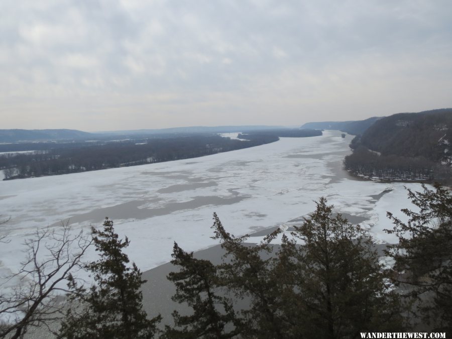 2014 53 MAR21 EFFIGY MOUNDS FIREPOINT AM S VW