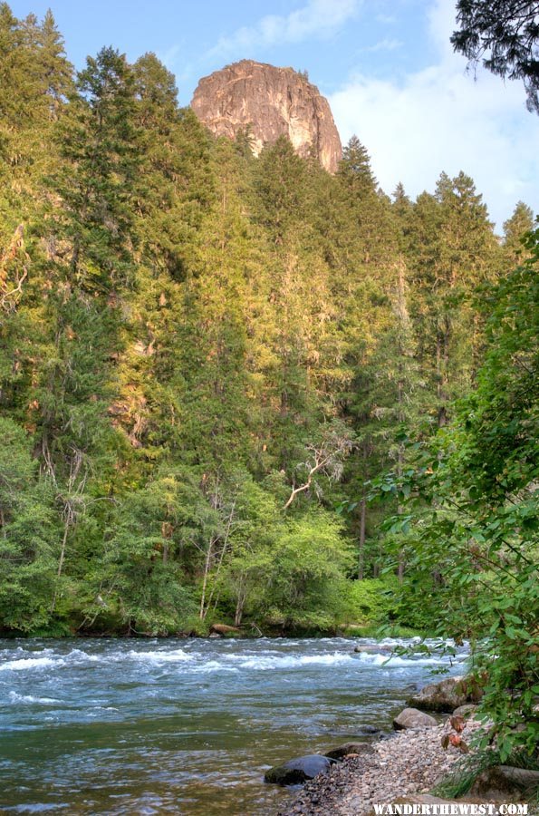 Eagle Rock Over North Umpqua River