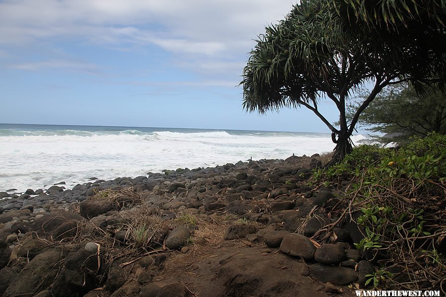 Hanakapiai Beach - Kalalau Trail