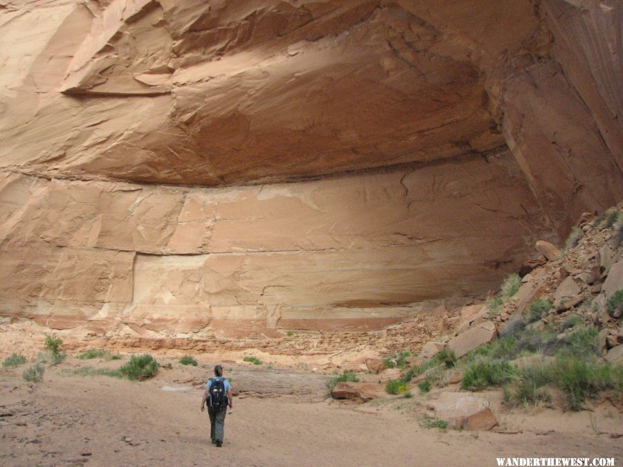 Hiking to the Great Gallery