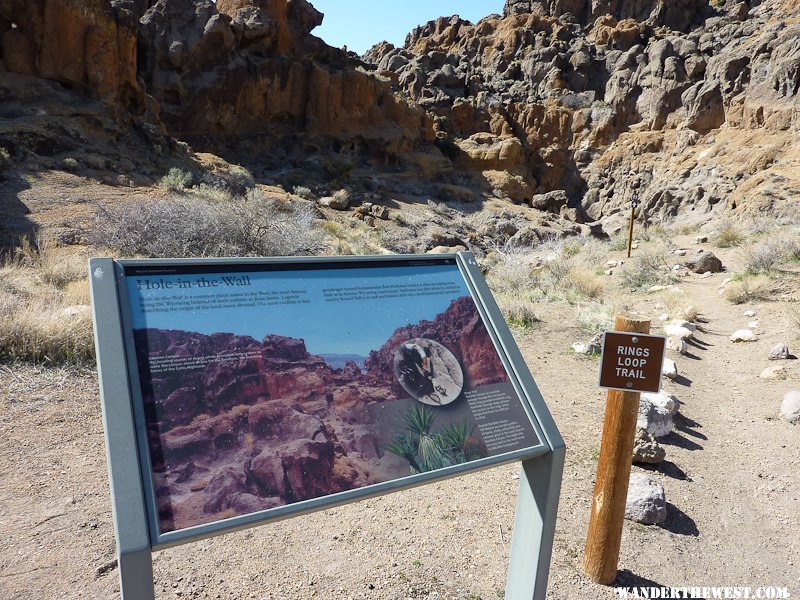 Info about Rings Loop Trail near Hole in the Wall visitors center