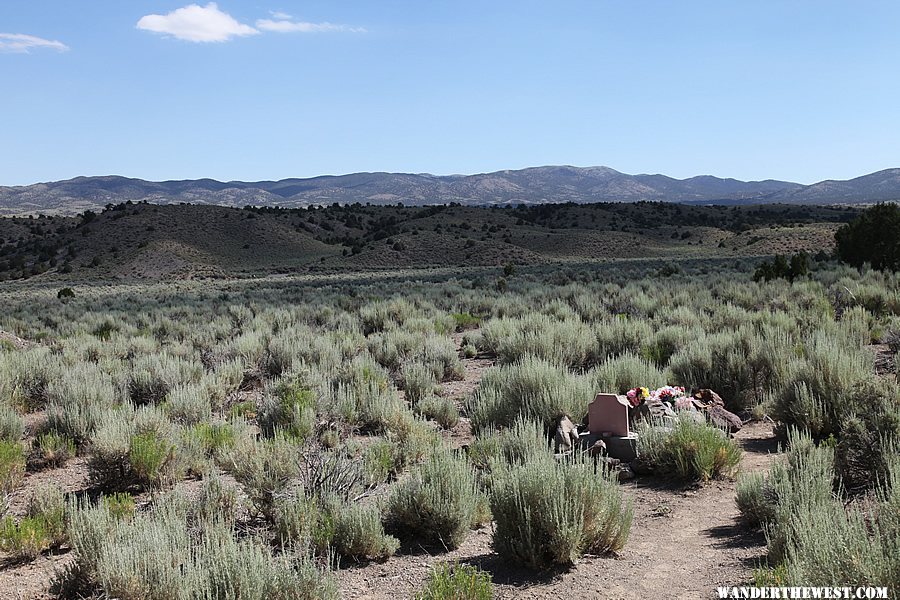 Lone Grave at Pigeon Springs - West of Gold Point