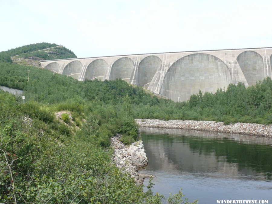 Manic-5 Dam.JPG