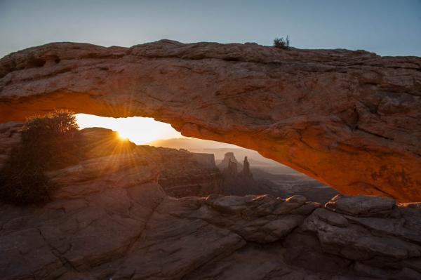 Mesa Arch, Canyonlands National Park, UT