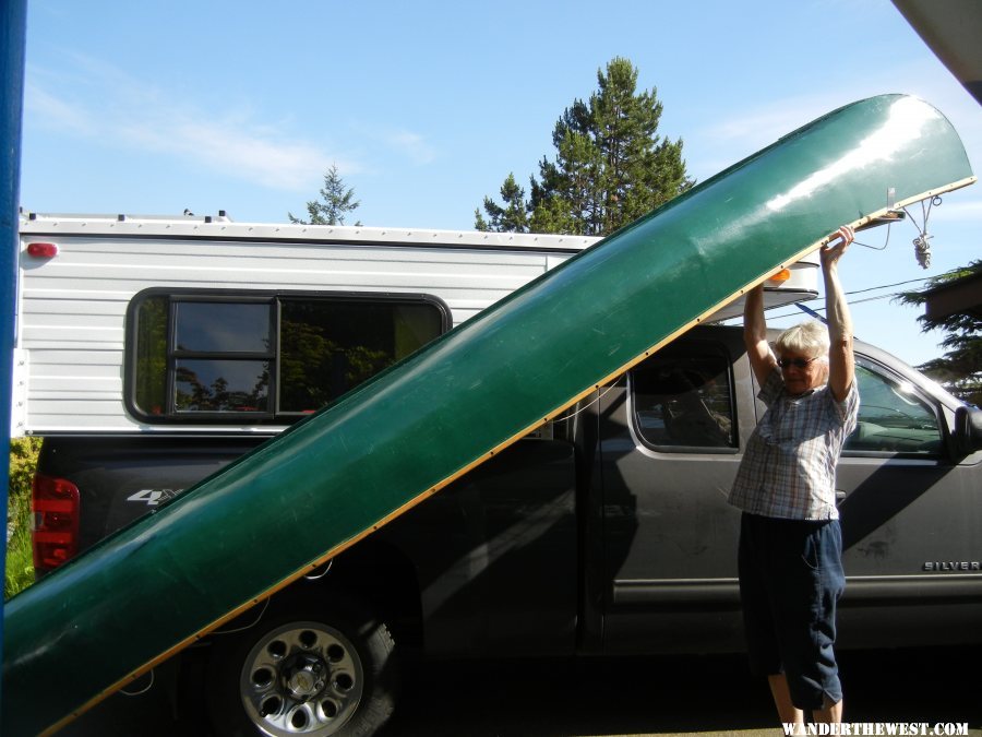 Placing Canoe on Bar