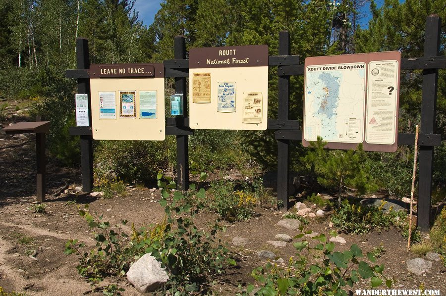 Rainbow Lakes Trail Trailhead