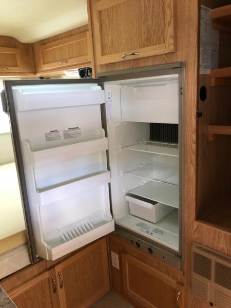 Refrigerator/freezer:  propane or 120 volt