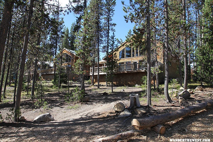 Rental Cabins at Elk Lake Resort