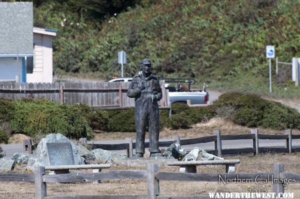 Statue at Mal Coombs Park