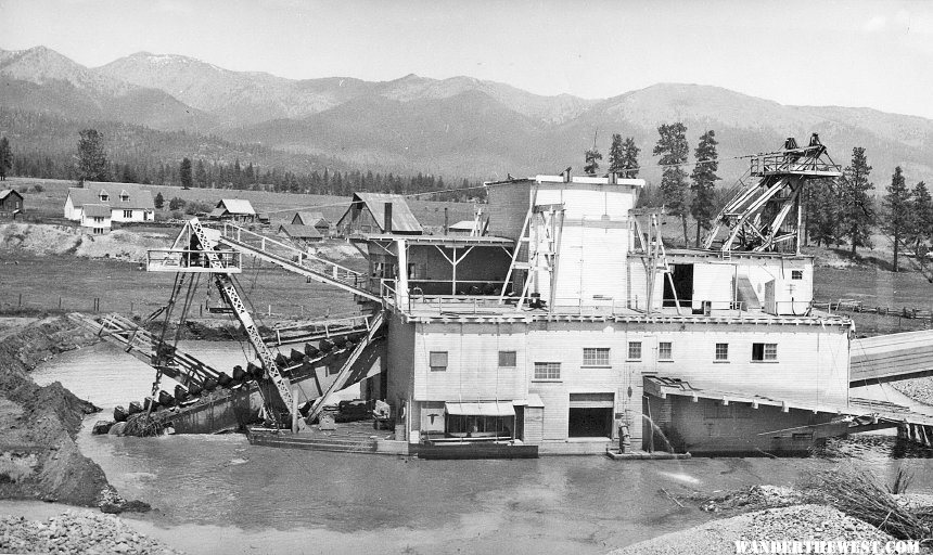 Sumpter Dredge 1941