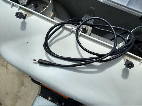 wiring to tow on propane cover