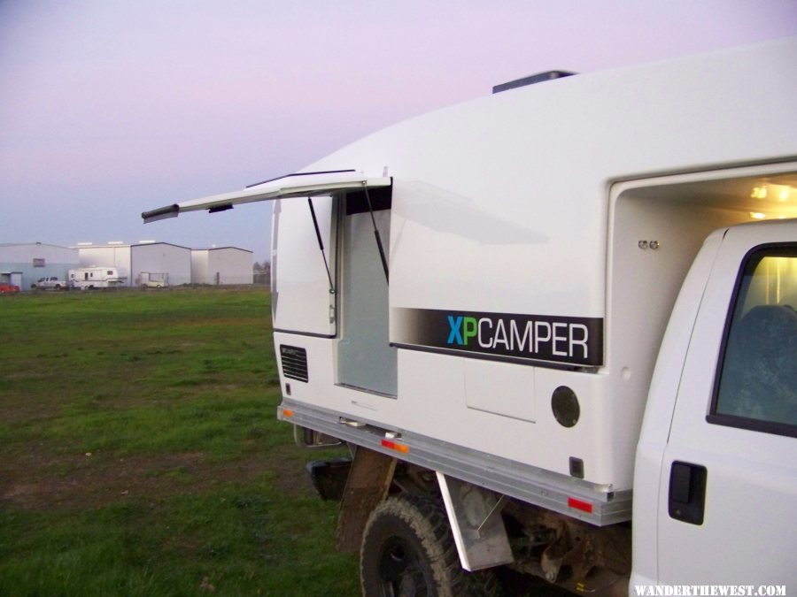 XPCamper New Door